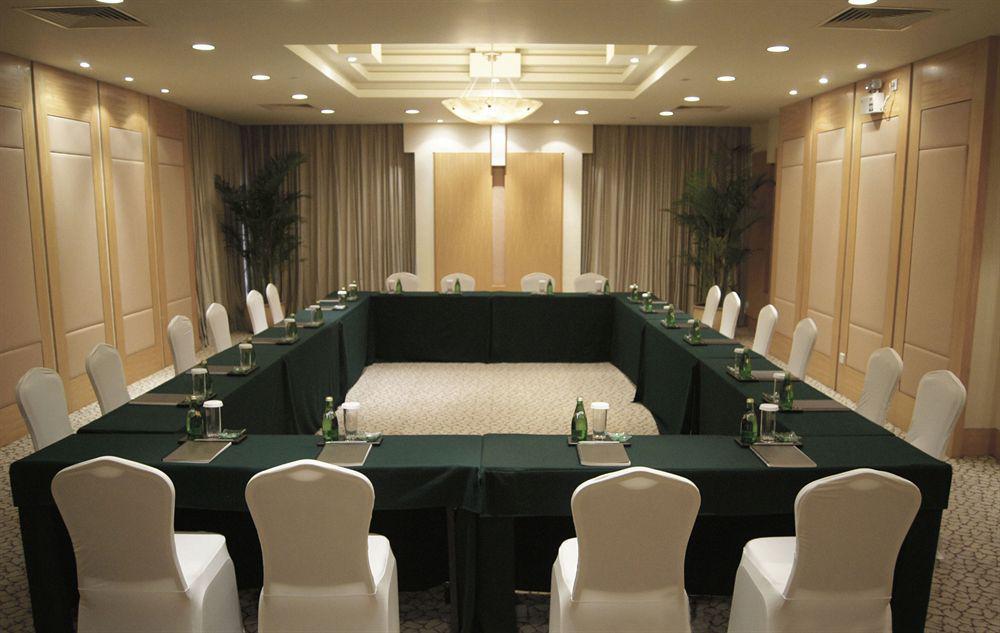 Qilu International Hotel Beijing Exterior photo